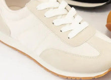 Retro Cushioned Sneaker