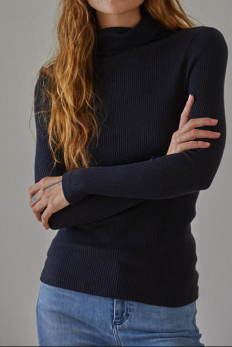Black Long Sleeve Turtleneck